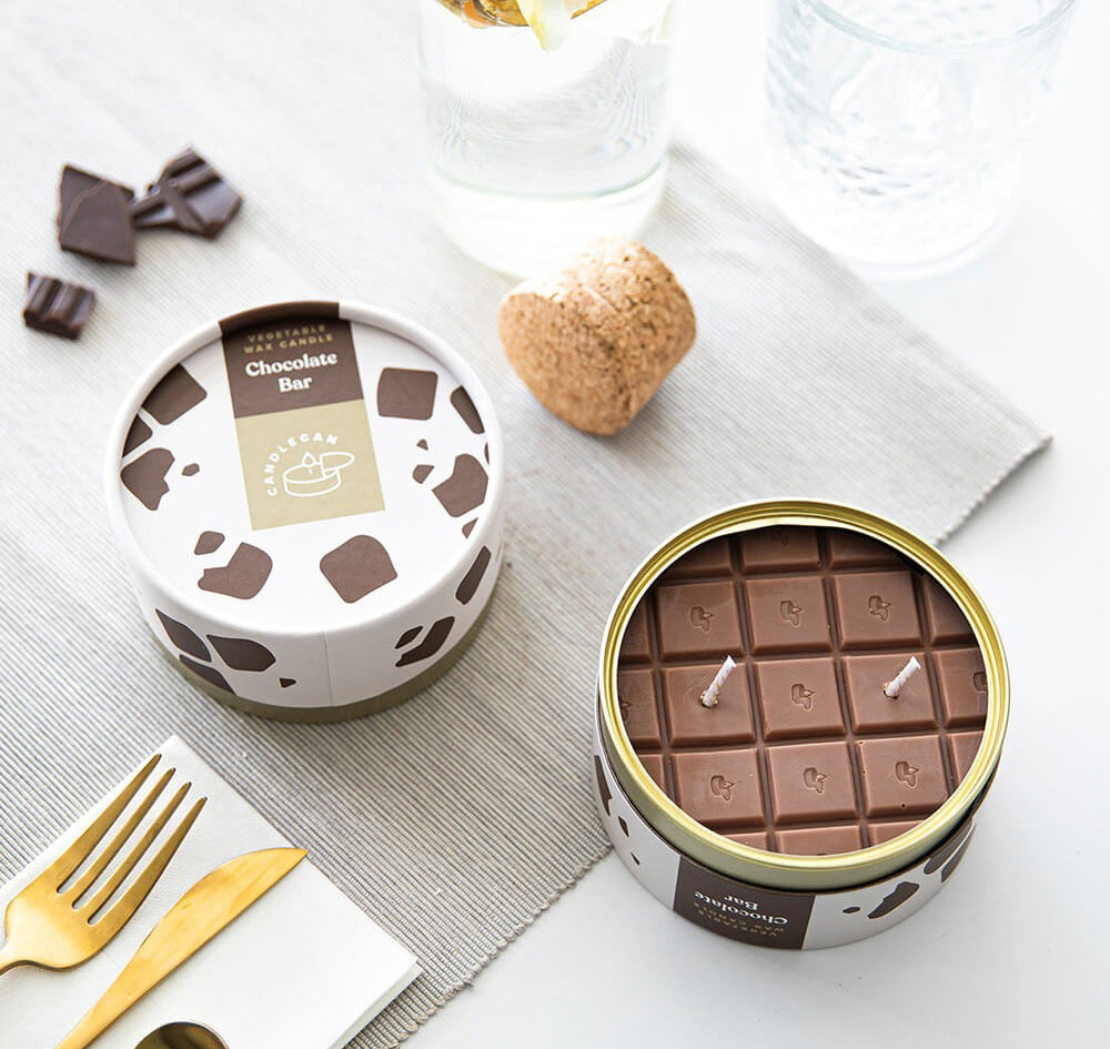 CHOCOLATE BAR SCENTED SOY CANDLE CAN